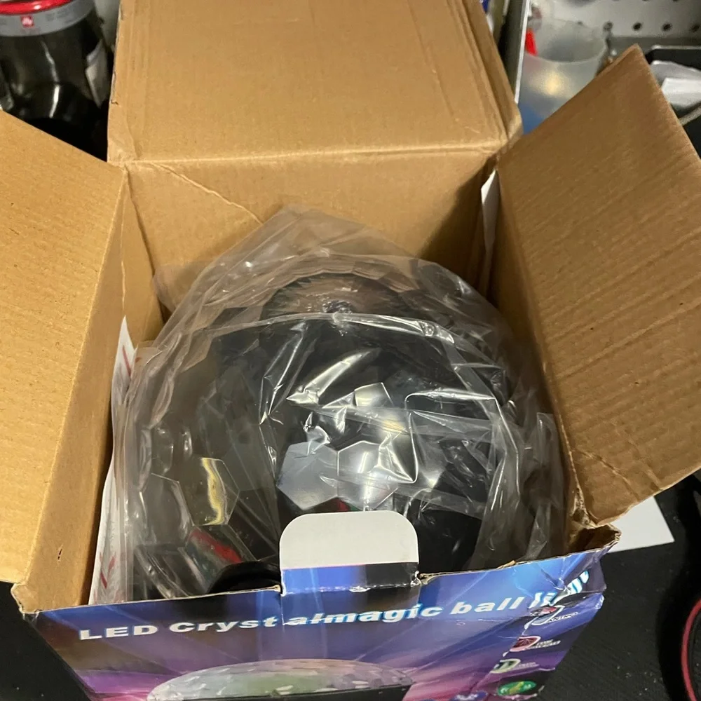 Party light L E D ball new with remote control